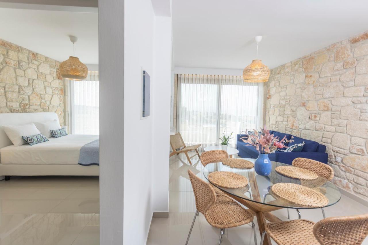 Anna Mare Luxury Apartments Afytos Esterno foto