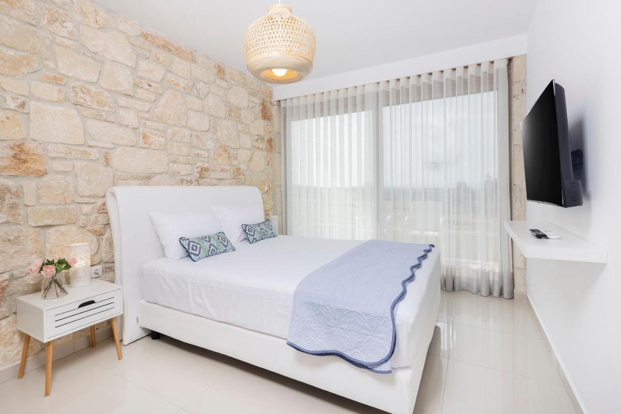Anna Mare Luxury Apartments Afytos Esterno foto