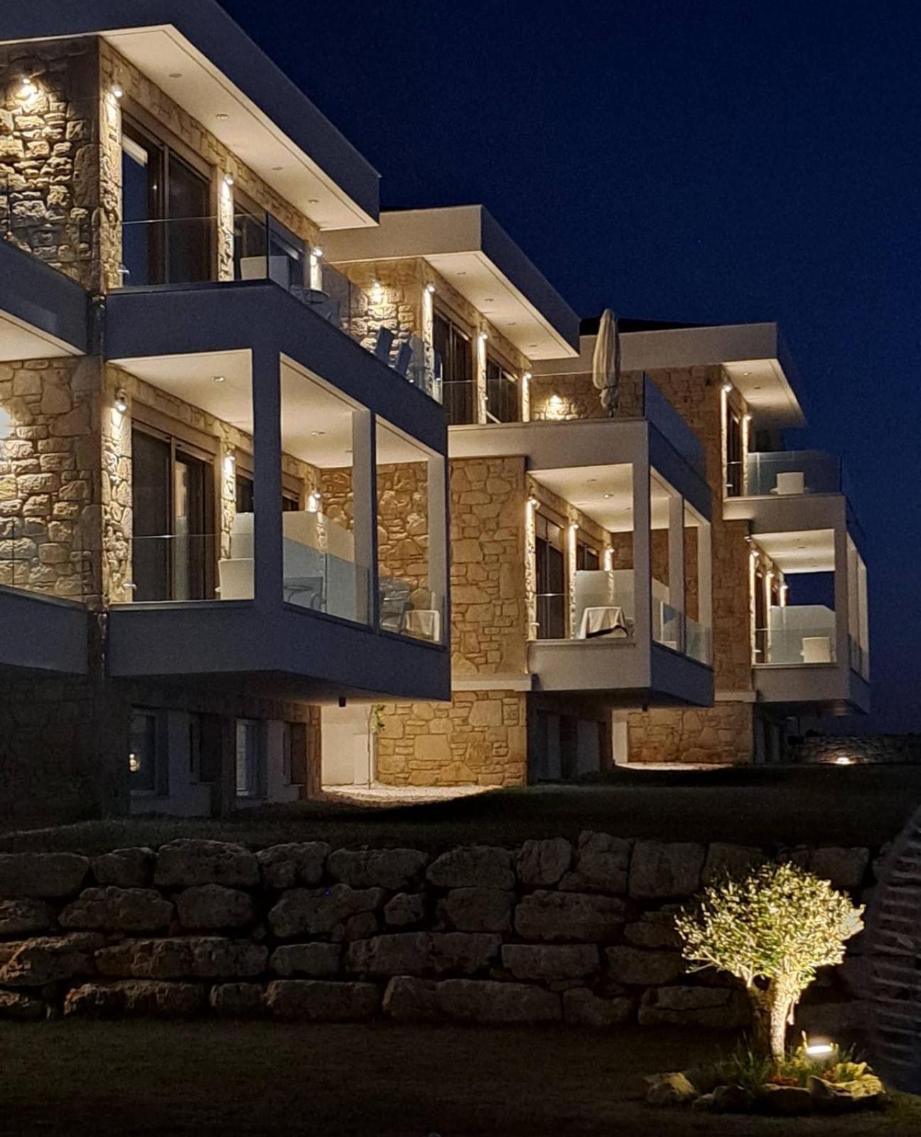 Anna Mare Luxury Apartments Afytos Esterno foto