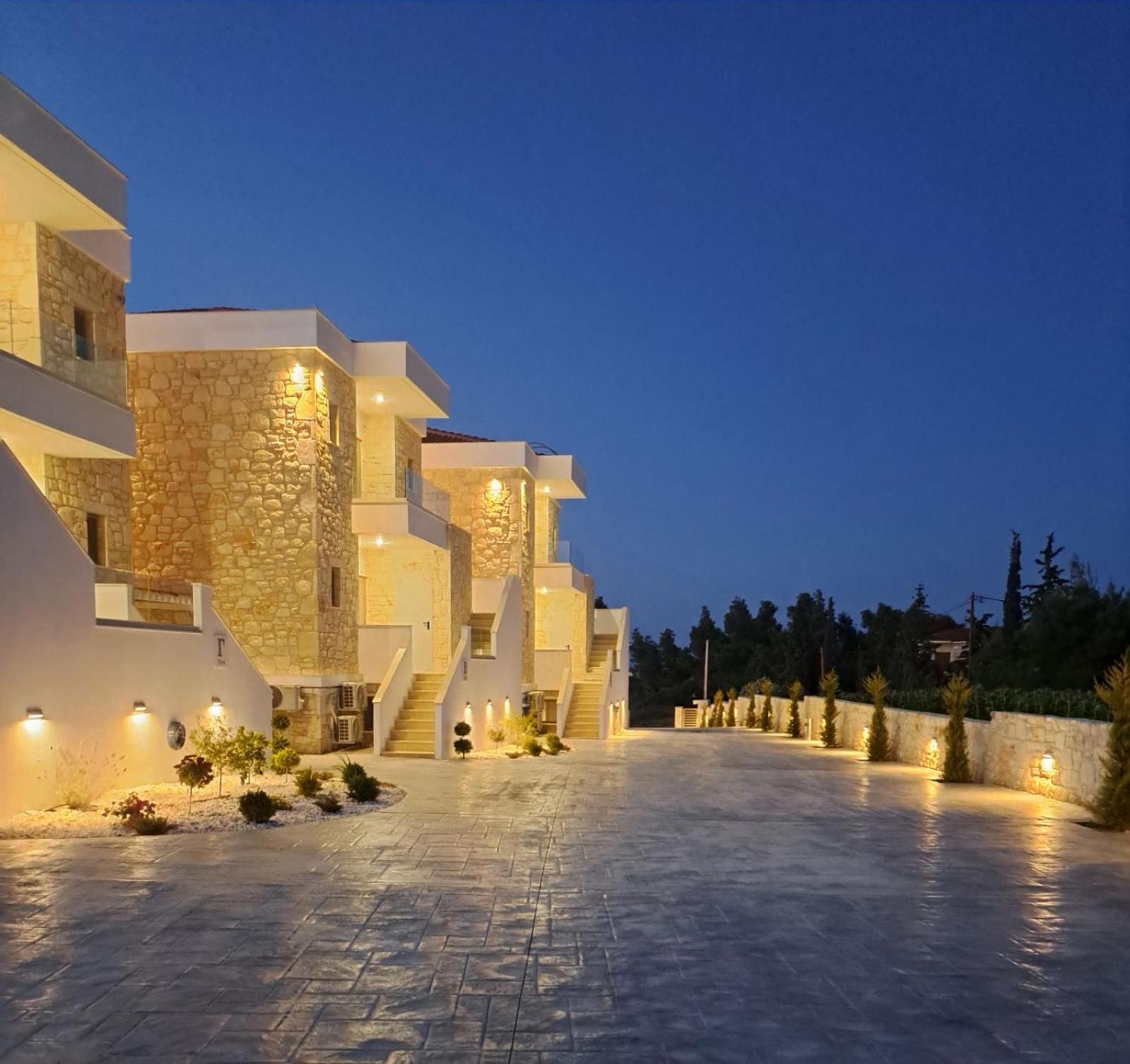 Anna Mare Luxury Apartments Afytos Esterno foto