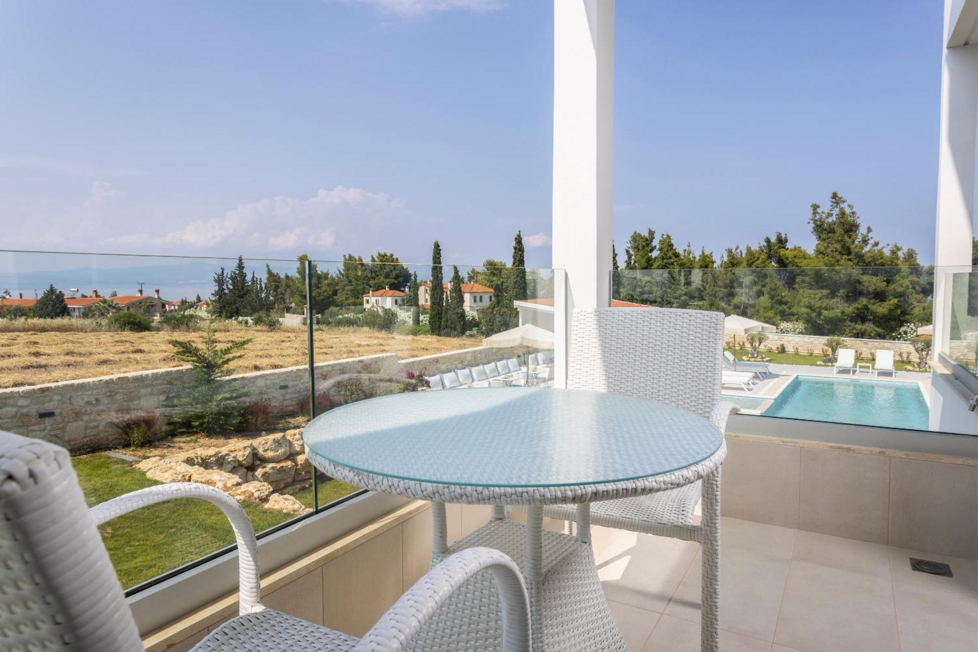 Anna Mare Luxury Apartments Afytos Esterno foto