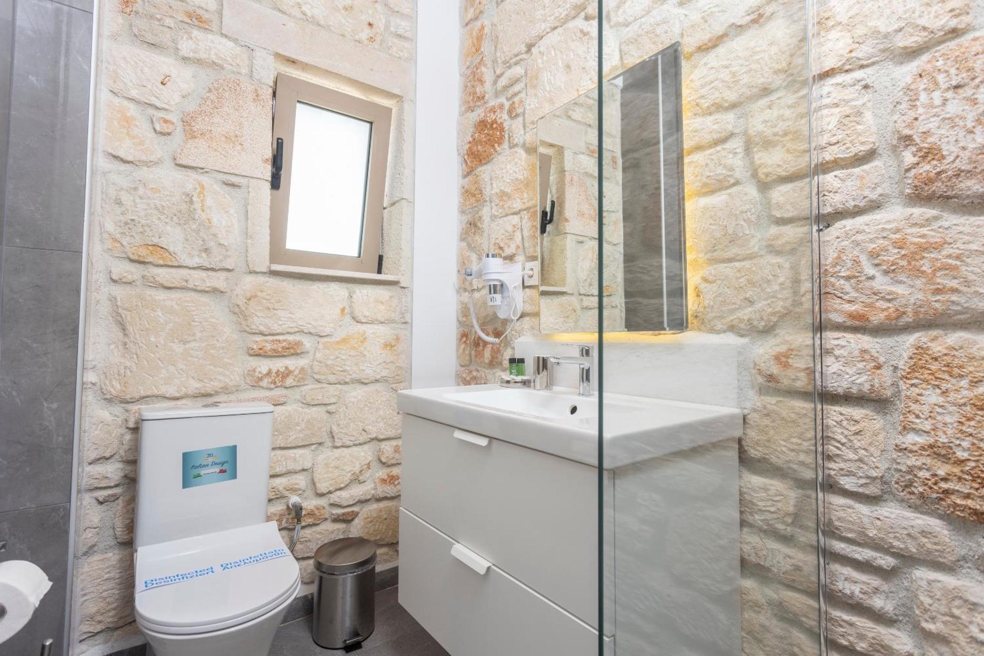 Anna Mare Luxury Apartments Afytos Esterno foto