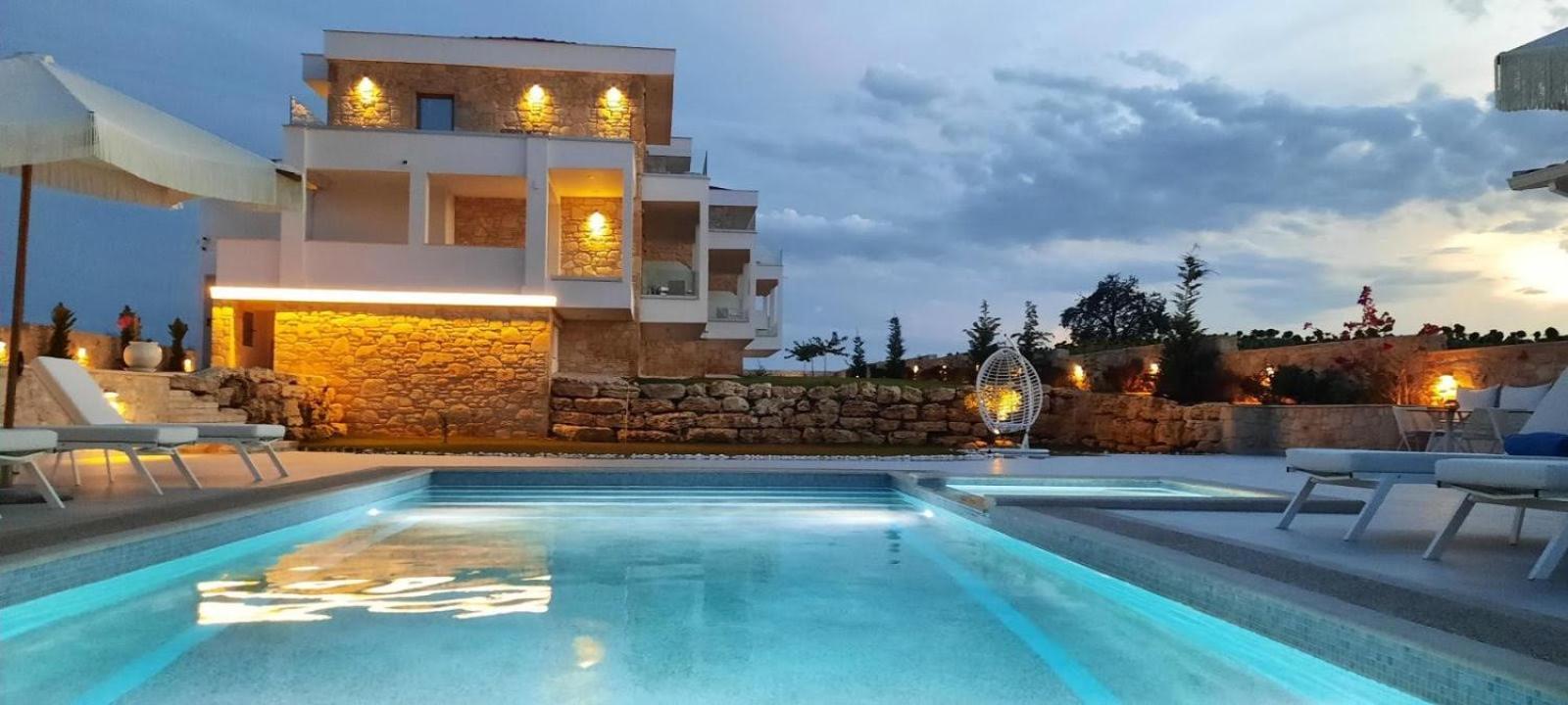 Anna Mare Luxury Apartments Afytos Esterno foto